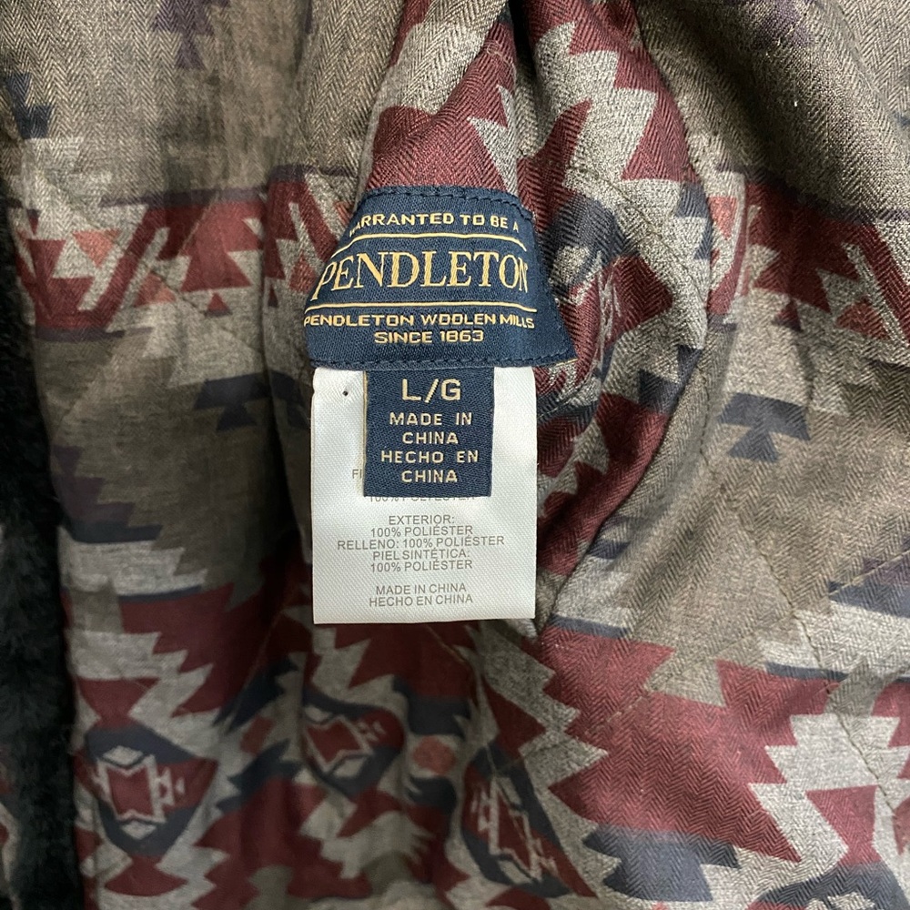 Pendleton Hooded Reversible Coat - Picture 3 of 3
